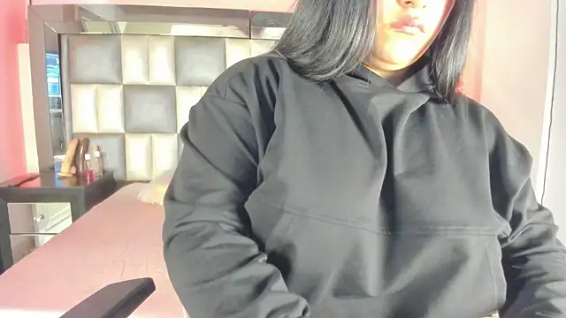 abbiecollins js online show from 10, 11, 2025