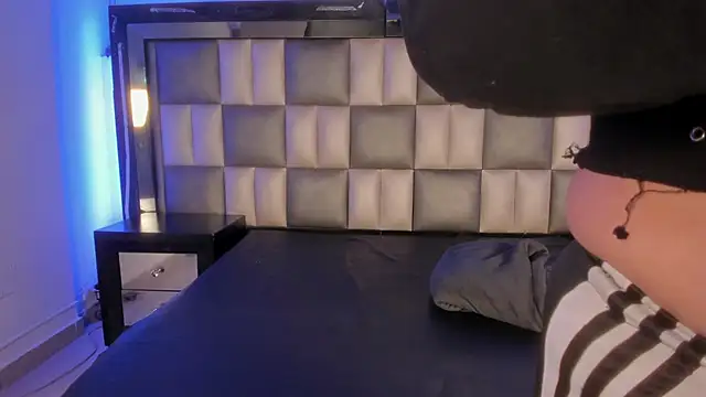 abbiecollins js online show from 14, 1, 2026