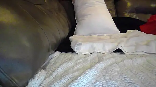 Snapshot of kinkyteenjt chatting on 23, 12, 2025 kinkyteenjt online show from 23, 12, 2025