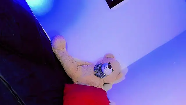 daniela dolls online show from 21, 5, 2026