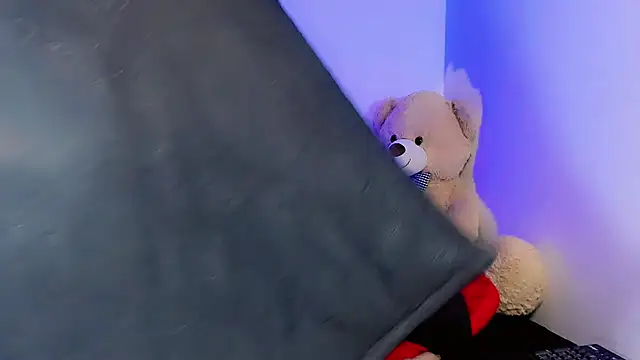 daniela dolls online show from 31, 5, 2026