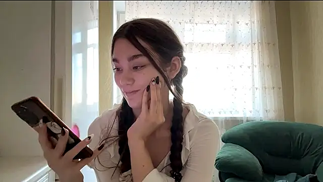 Cuteviola online show from 28, 9, 2025