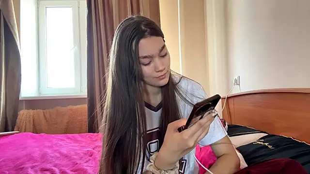 Cuteviola online show from 9, 10, 2025