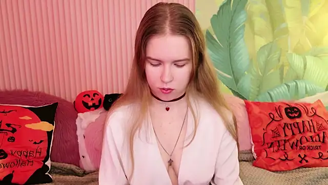 Alida Brice online show from 31, 10, 2025