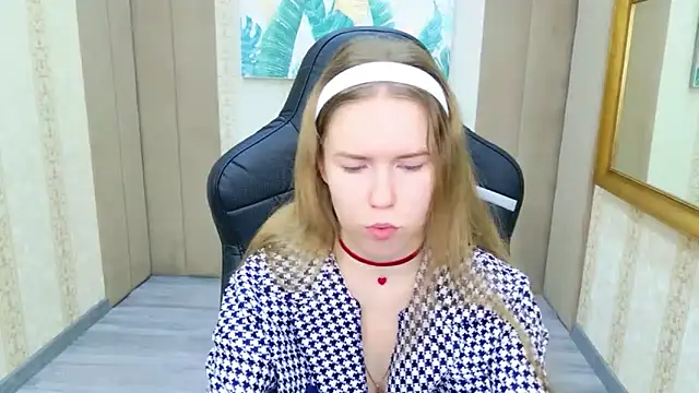 Alida Brice online show from 17, 11, 2025