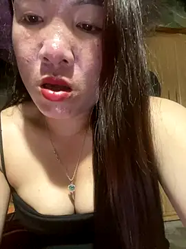 Snapshot of Luna-ass chatting on 13, 10, 2025 Luna-ass online show from 13, 10, 2025