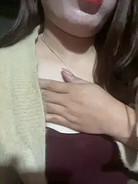 Luna-ass online show from 8, 3, 2026