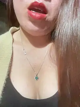 Luna-ass online show from 2, 2, 2026