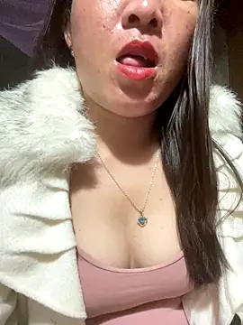 Snapshot of Luna-ass chatting on 30, 11, 2025 Luna-ass online show from 30, 11, 2025