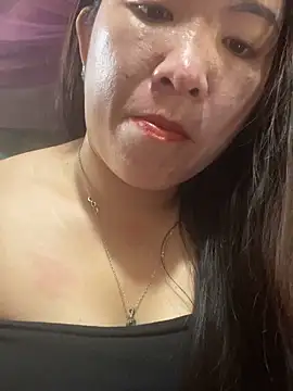 Snapshot of Luna-ass chatting on 13, 10, 2025 Luna-ass online show from 13, 10, 2025