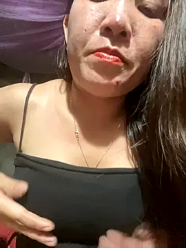 Snapshot of Luna-ass chatting on 11, 10, 2025 Luna-ass online show from 11, 10, 2025