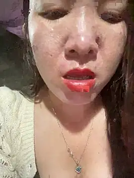 Snapshot of Luna-ass chatting on 21, 11, 2025 Luna-ass online show from 21, 11, 2025