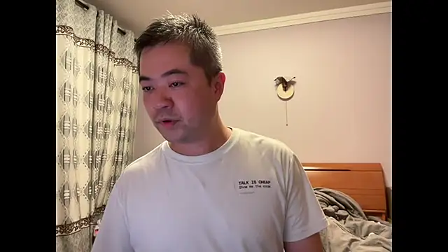 Snapshot of Mr_Dog chatting on 27, 9, 2025 Mr Dog online show from 27, 9, 2025