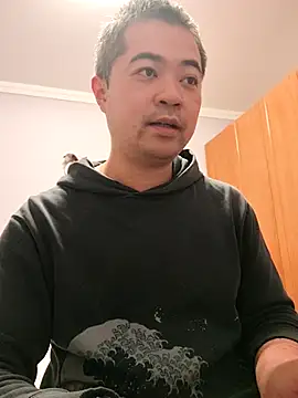 Snapshot of Mr_Dog chatting on 8, 11, 2025 Mr Dog online show from 8, 11, 2025