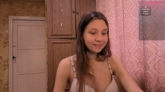 QutieDaSweet online show from 13, 11, 2025