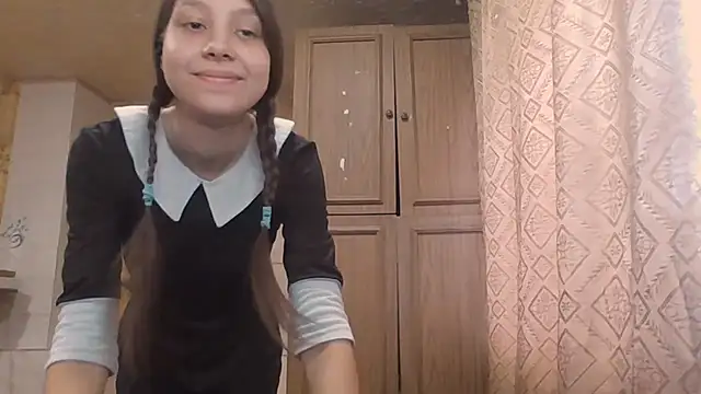 QutieDaSweet online show from 27, 10, 2025