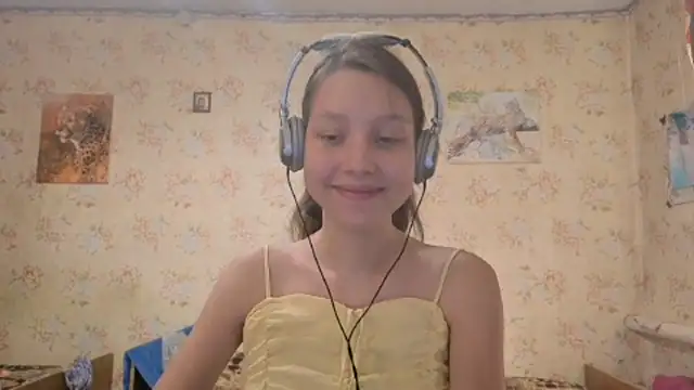 QutieDaSweet online show from 2, 10, 2025