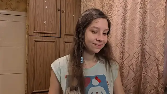 QutieDaSweet online show from 5, 11, 2025