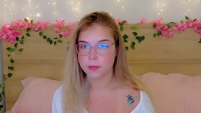 Lilith Bonheur online show from 20, 11, 2025