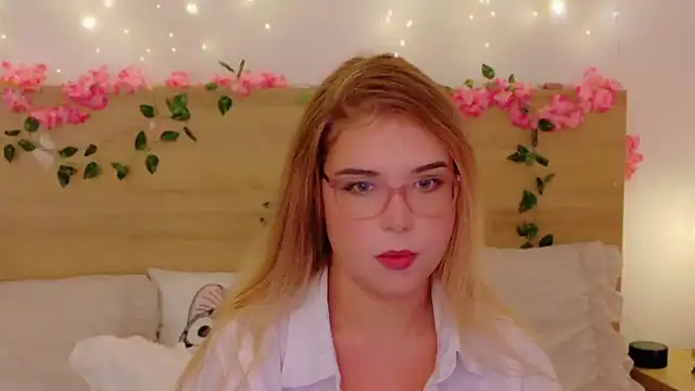 Lilith Bonheur online show from 29, 11, 2025