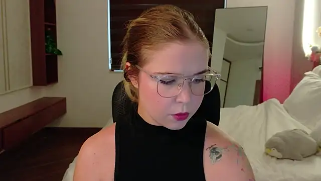 Lilith Bonheur online show from 31, 3, 2026