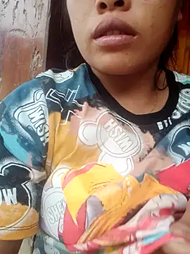 Luyen004 online show from 24, 9, 2025