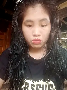 Luyen004 online show from 6, 10, 2025