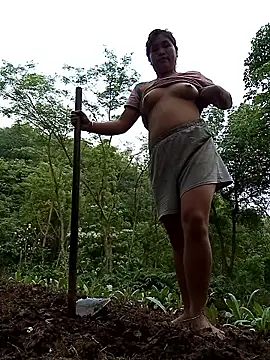 Luyen004 online show from 2, 4, 2026