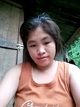 Luyen004 online show from 13, 4, 2026