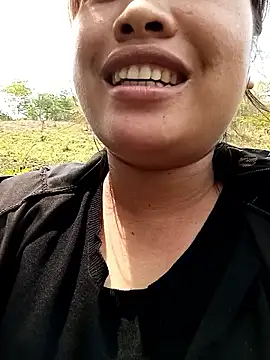 Luyen004 online show from 25, 3, 2026