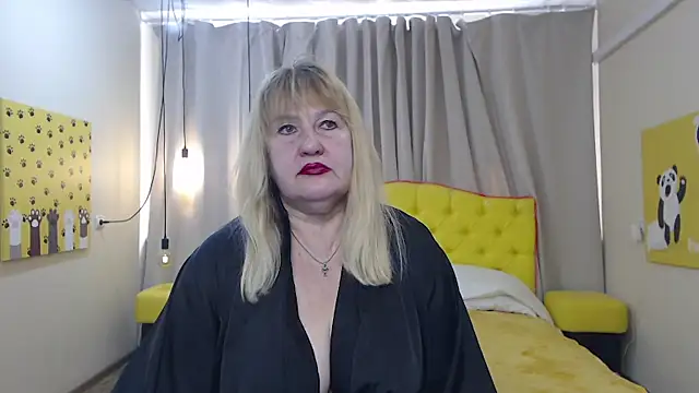 EmmaEllison online show from 8, 3, 2026