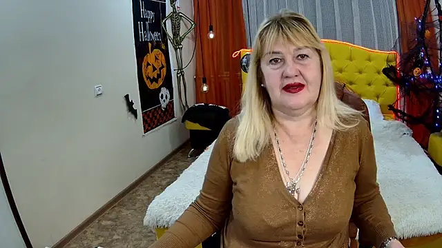 EmmaEllison online show from 26, 10, 2025