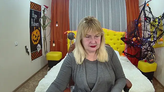 EmmaEllison online show from 21, 10, 2025