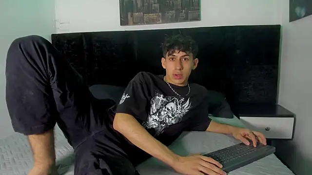 Aaron Spencer13 online show from 27, 10, 2025