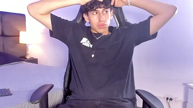 Aaron Spencer13 online show from 8, 10, 2025