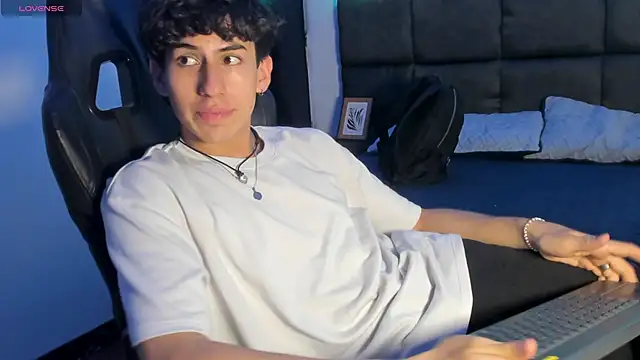 Aaron Spencer13 online show from 16, 10, 2025