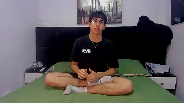 Aaron Spencer13 online show from 8, 11, 2025