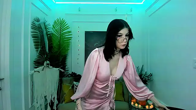 MeLLSawertyq online show from 17, 10, 2025