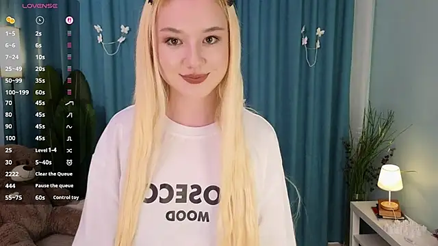 Snapshot of Flirty_lee chatting on 13, 9, 2025 Flirty lee online show from 13, 9, 2025