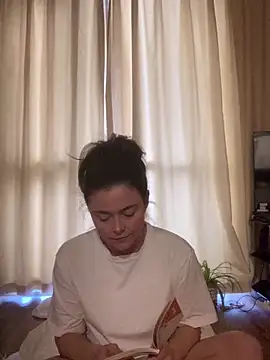 Mia Winters online show from 13, 3, 2026