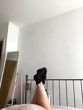 Mia Winters online show from 15, 9, 2025