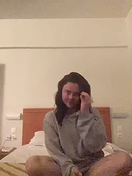 Mia Winters online show from 17, 4, 2026