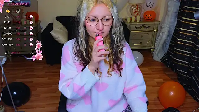 JuicyLullu online show from 20, 10, 2025