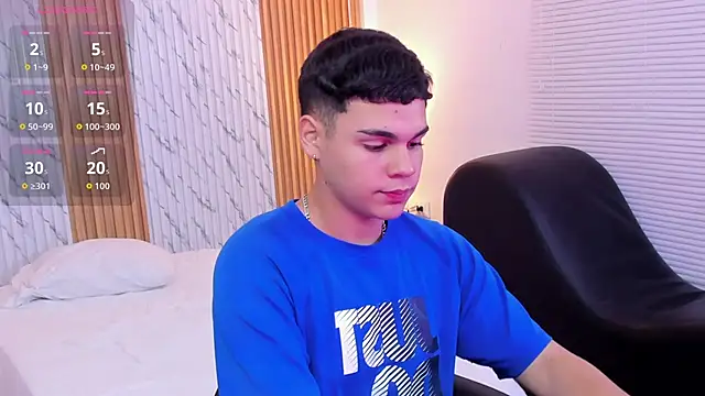 Snapshot of james_jonnes chatting on 25, 10, 2025 james jonnes online show from 25, 10, 2025