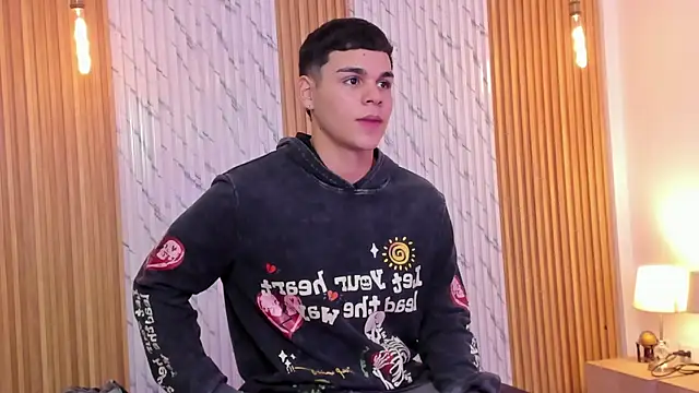 Snapshot of james_jonnes chatting on 22, 11, 2025 james jonnes online show from 22, 11, 2025