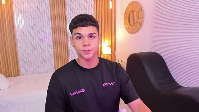 Snapshot of james_jonnes chatting on 26, 9, 2025 james jonnes online show from 26, 9, 2025