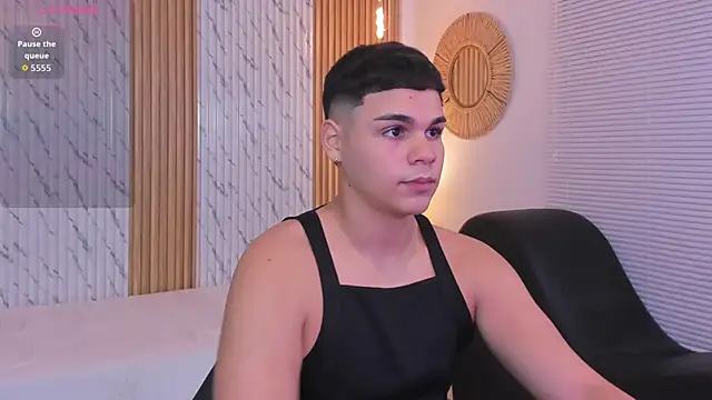 Snapshot of james_jonnes chatting on 17, 10, 2025 james jonnes online show from 17, 10, 2025