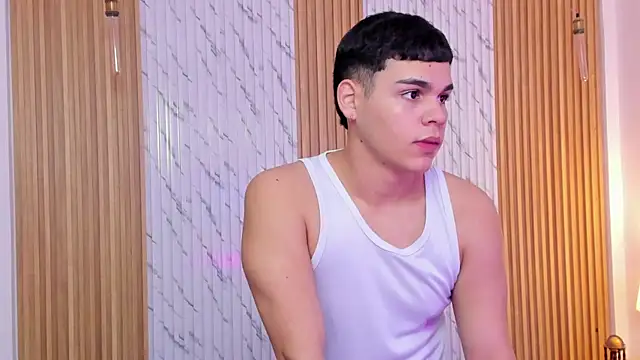 Snapshot of james_jonnes chatting on 25, 11, 2025 james jonnes online show from 25, 11, 2025