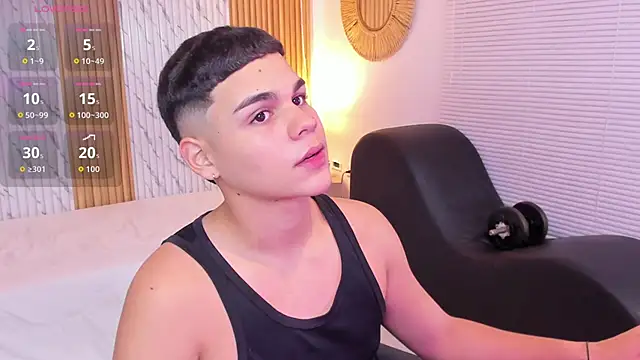 Snapshot of james_jonnes chatting on 15, 10, 2025 james jonnes online show from 15, 10, 2025