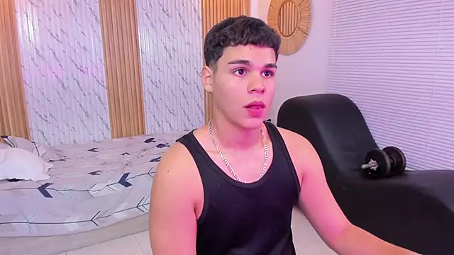 Snapshot of james_jonnes chatting on 27, 9, 2025 james jonnes online show from 27, 9, 2025